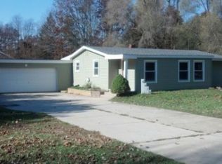 6416 Youngman Rd, Greenville, MI 48838