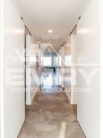 5655 E Beverly Blvd — Photo 17