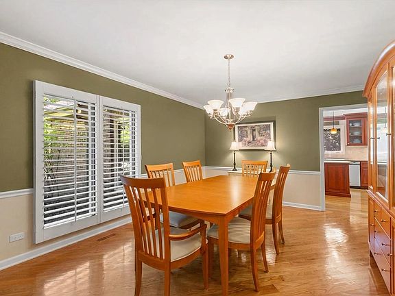 5th image of 9 Exmoor Ln
