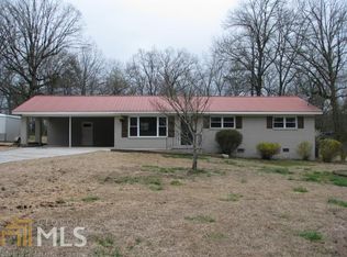 424 Oak Hill Dr, Trion, GA 30753