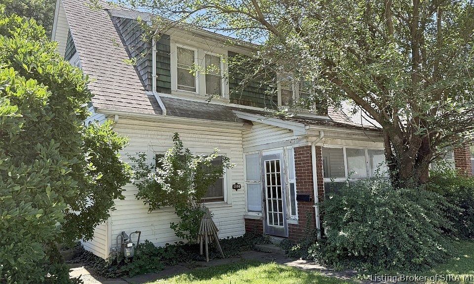 1st image of 1108 E 10th Street