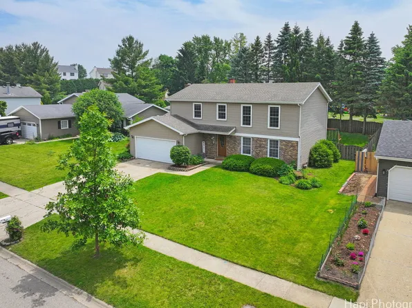 5501 Abbey Dr, McHenry, IL 60050