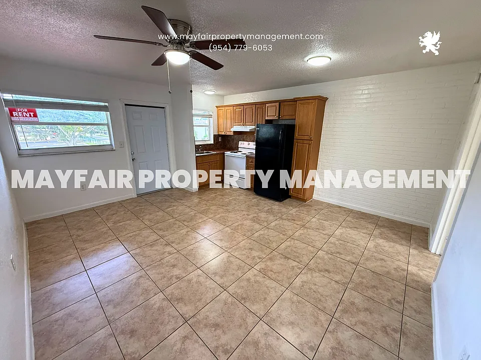 216 N 61st Ave #10
