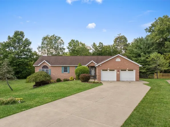 1011 Deerbrook Ln, Oakdale, PA 15071