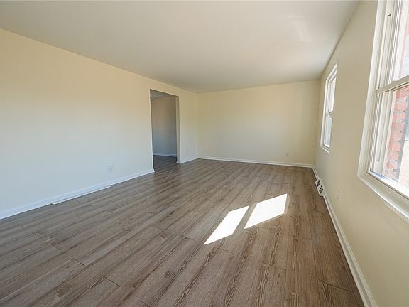 4th image of 2408 Haymaker Rd