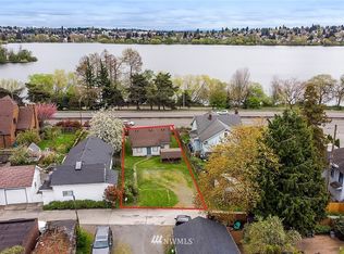6713 Aurora Ave N, Seattle, WA 98103