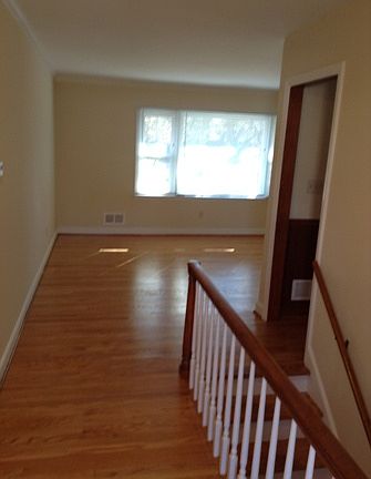 4th image of 4834 Glenbrook Dr