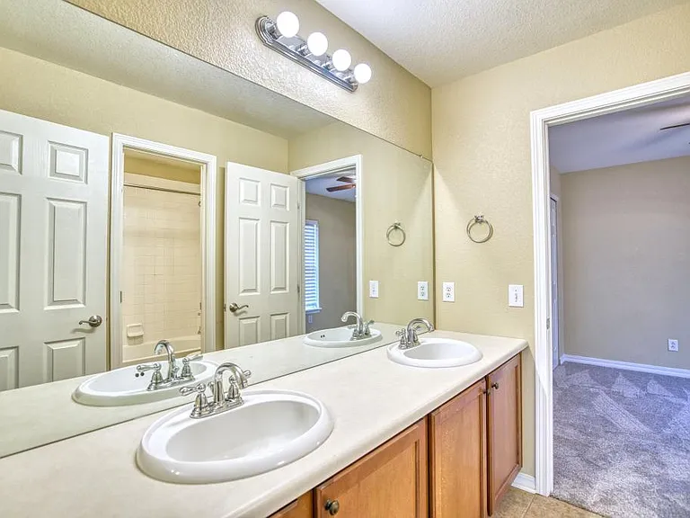 2370 Windmill Dr — Photo 26