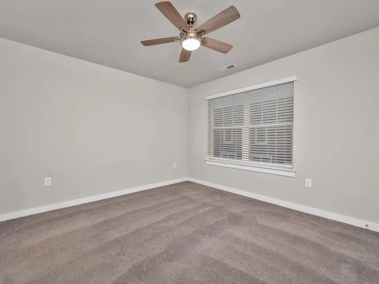 4228 Gandalf Ln — Photo 13