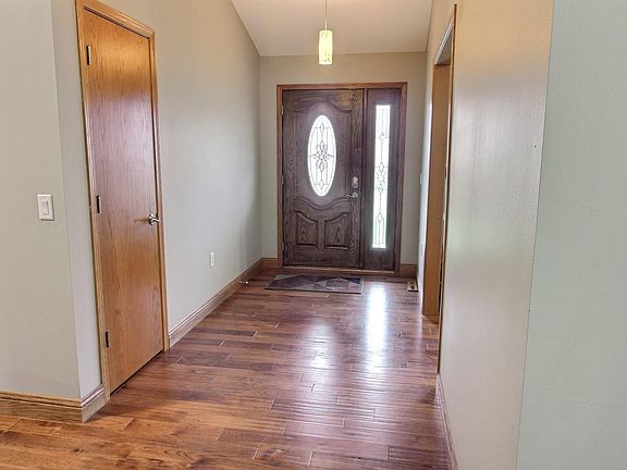 3rd image of 6419 Exchange St