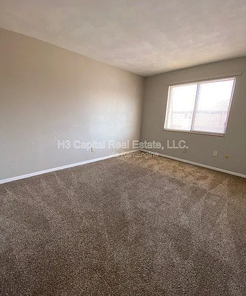 11-17 Kensington Heights — Photo 23