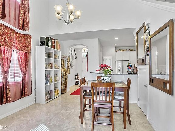 4th image of 10973 Verawood Dr