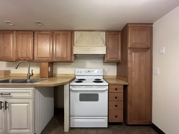 10920 SE Cherry Blossom Dr Unit B, Portland, OR 97216