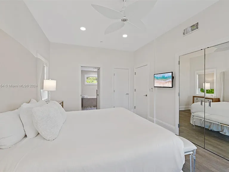 15122 Fisher Island Dr #15122 — Photo 11