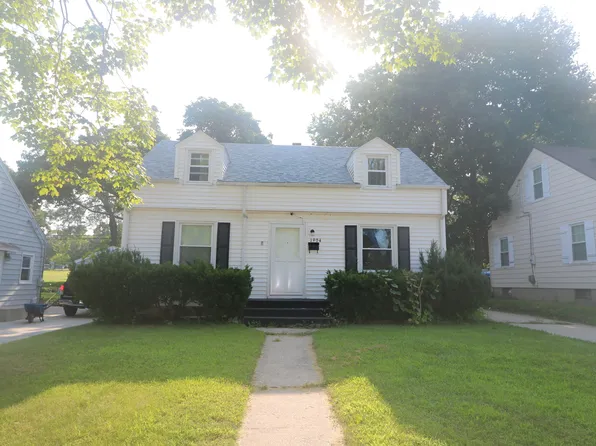 1904 Colorado Ave, Rockford, IL 61108
