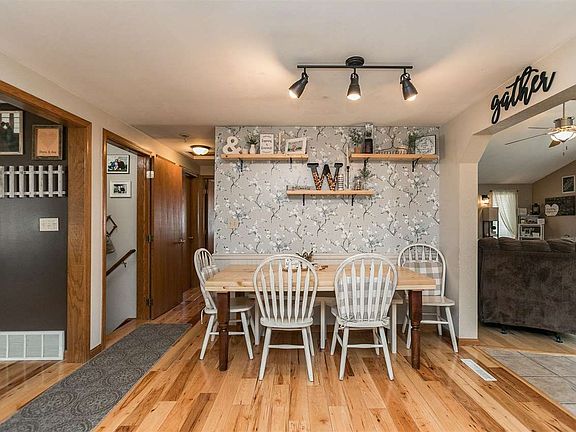 3rd image of 5671 Deerwood St SW