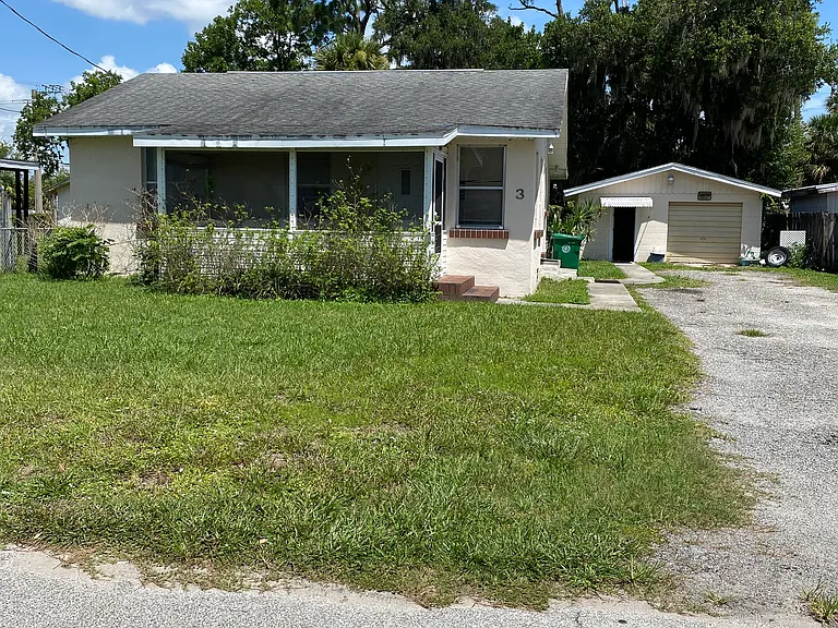 3 Stuart Dr — Photo 1