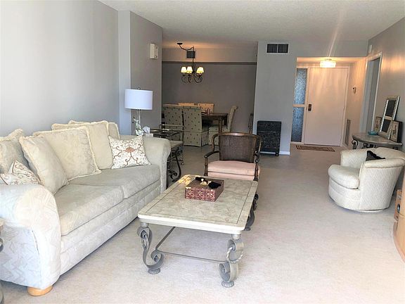 5th image of 3400 N Ocean Drive #Ph04