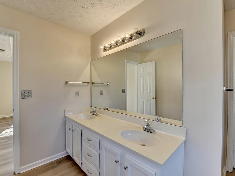 3945 Genoa Ct — Photo 51