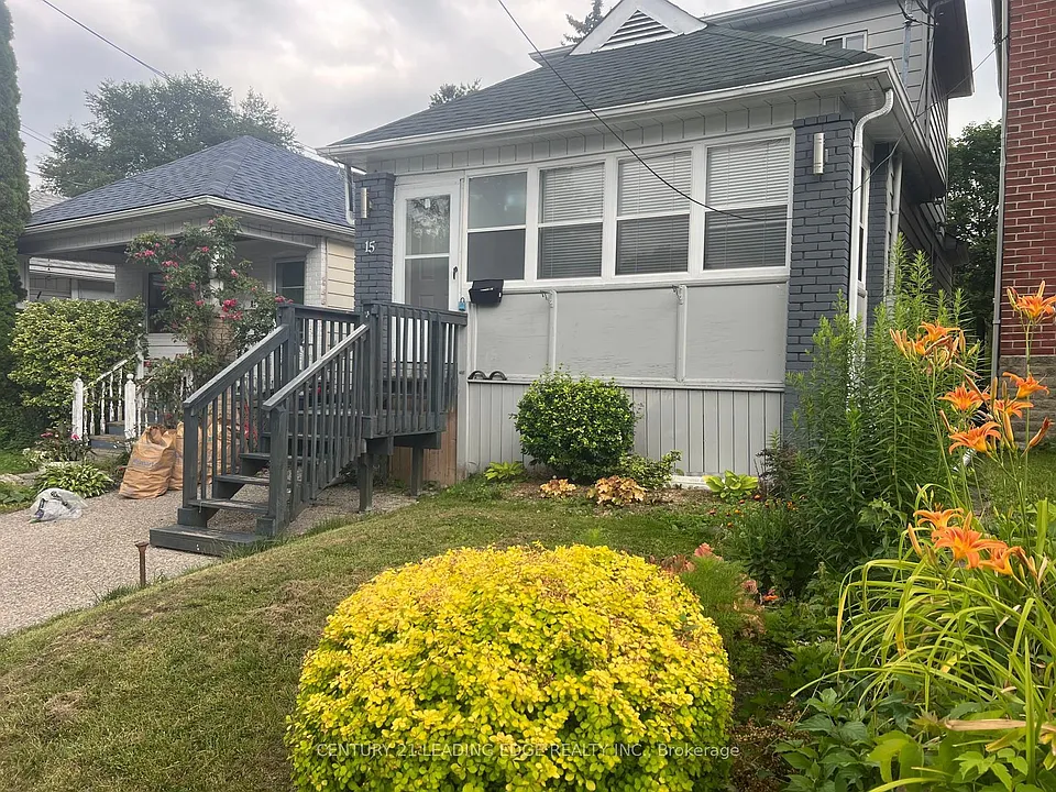 15 Westbrook Ave