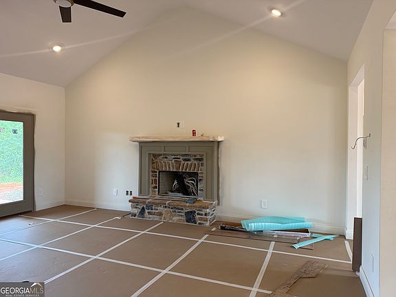 5th image of 823 Hopewell Rd