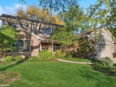 2562 N Douglas Ave, Arlington Heights, IL, 60004