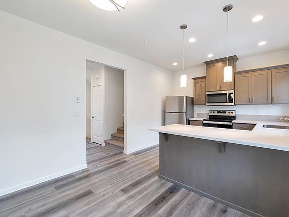 3rd image of 1653 Starlight Ln #105