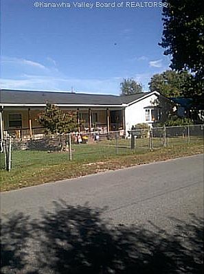 2nd image of 4702 Lancaster Ave