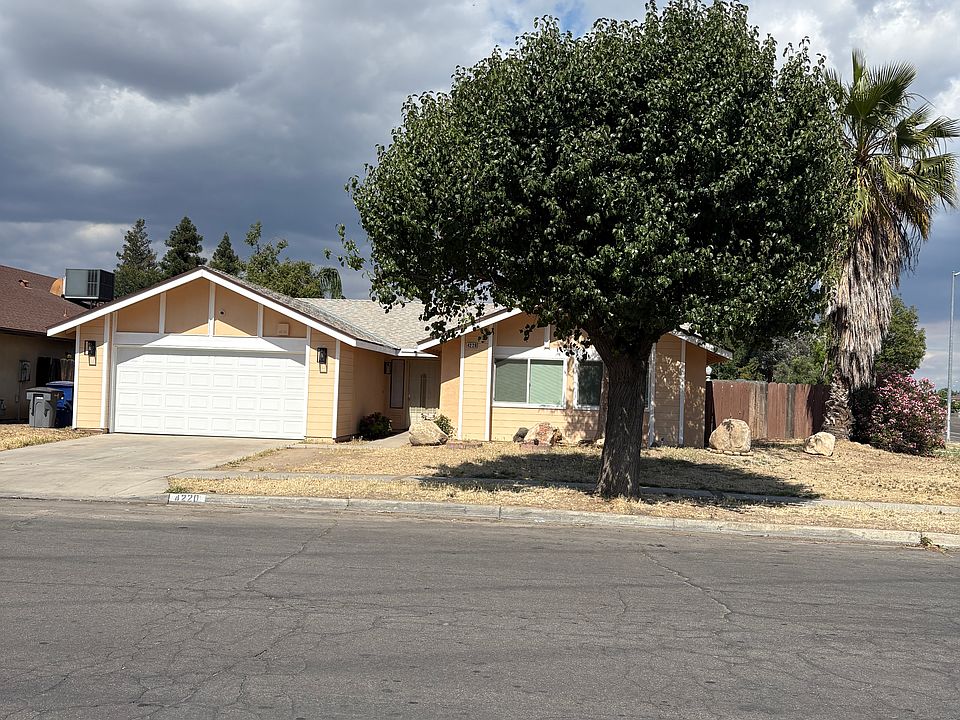 1st image of 4220 W Corona Ave
