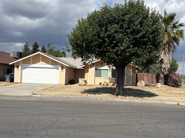 4220 W Corona Ave, Fresno, CA 93722