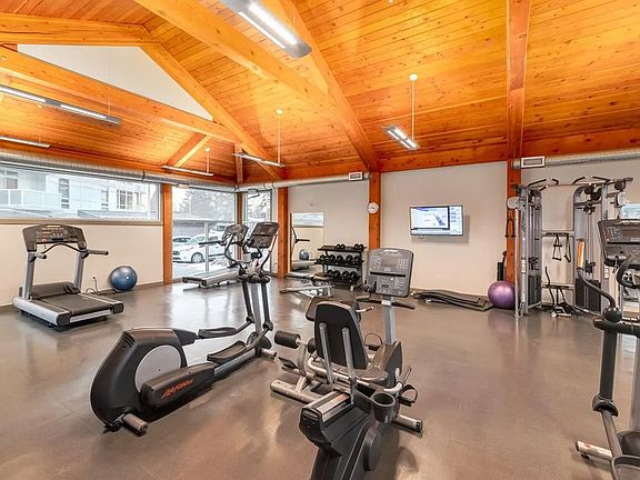 4th image of 2105 90th Ave SW #1068108