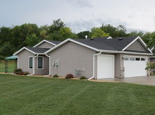 1235 N 10th St, Lake City, MN 55041