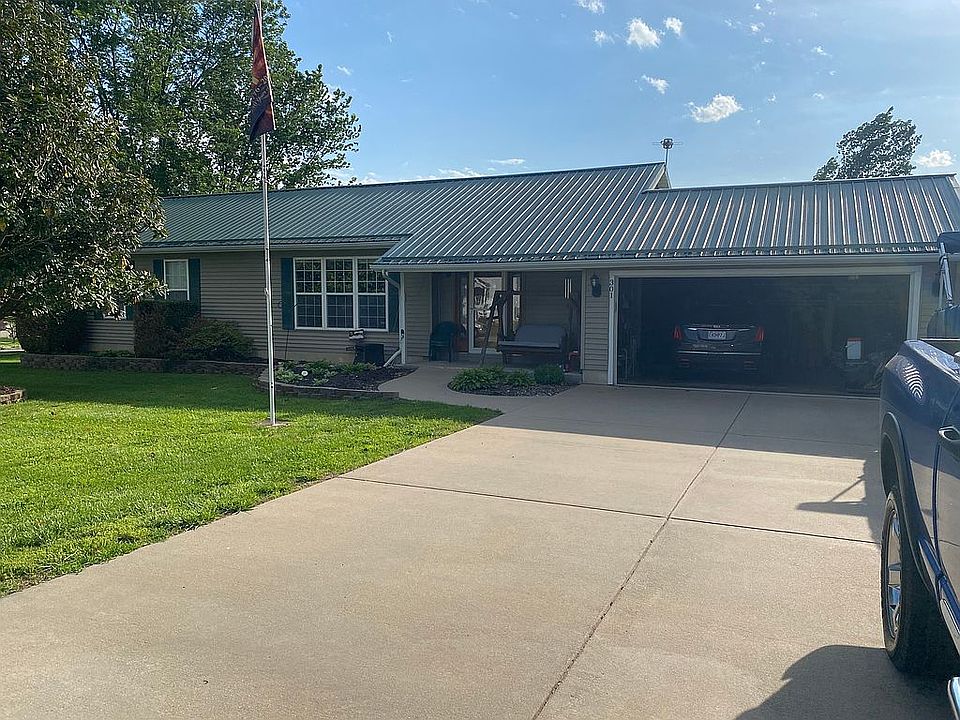 1st image of 301 Lennon Ln