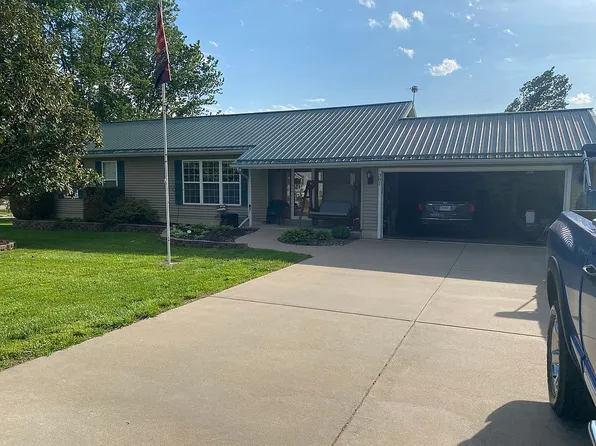 301 Lennon Ln, Union, MO 63084