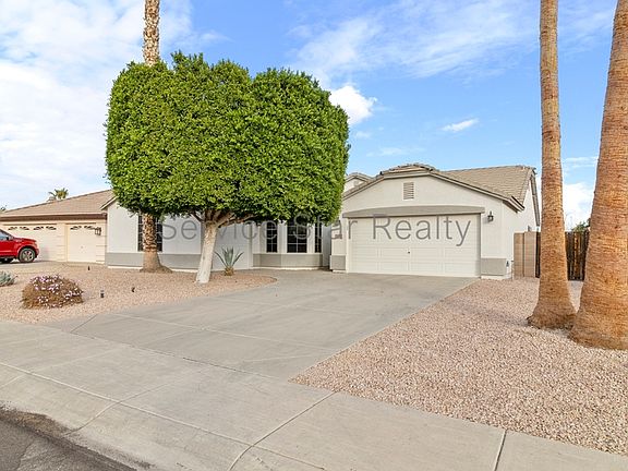 2nd image of 14513 N 152nd Ln