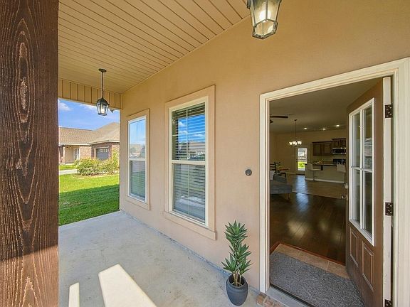 4th image of 4382 Olivia Dr