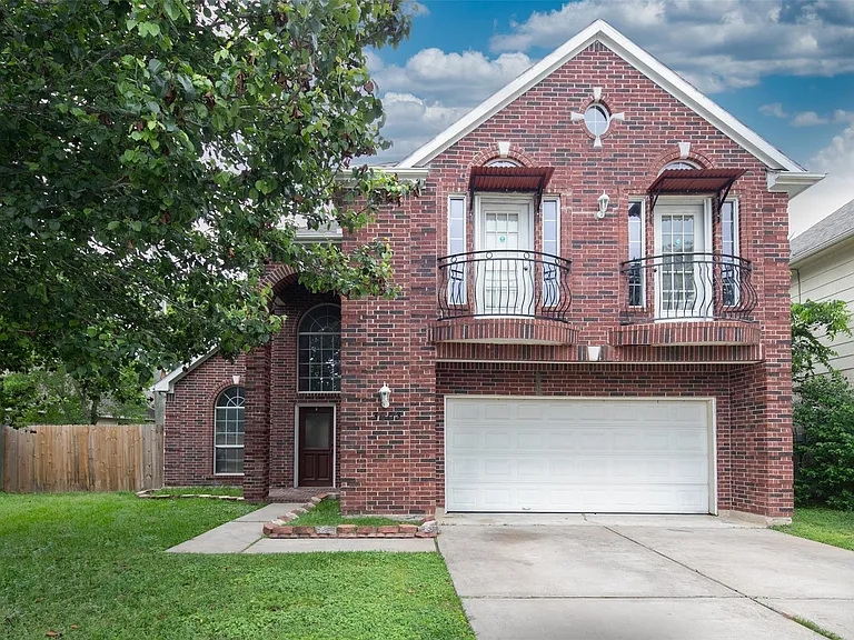 3603 Lauderwood Ln — Photo 1
