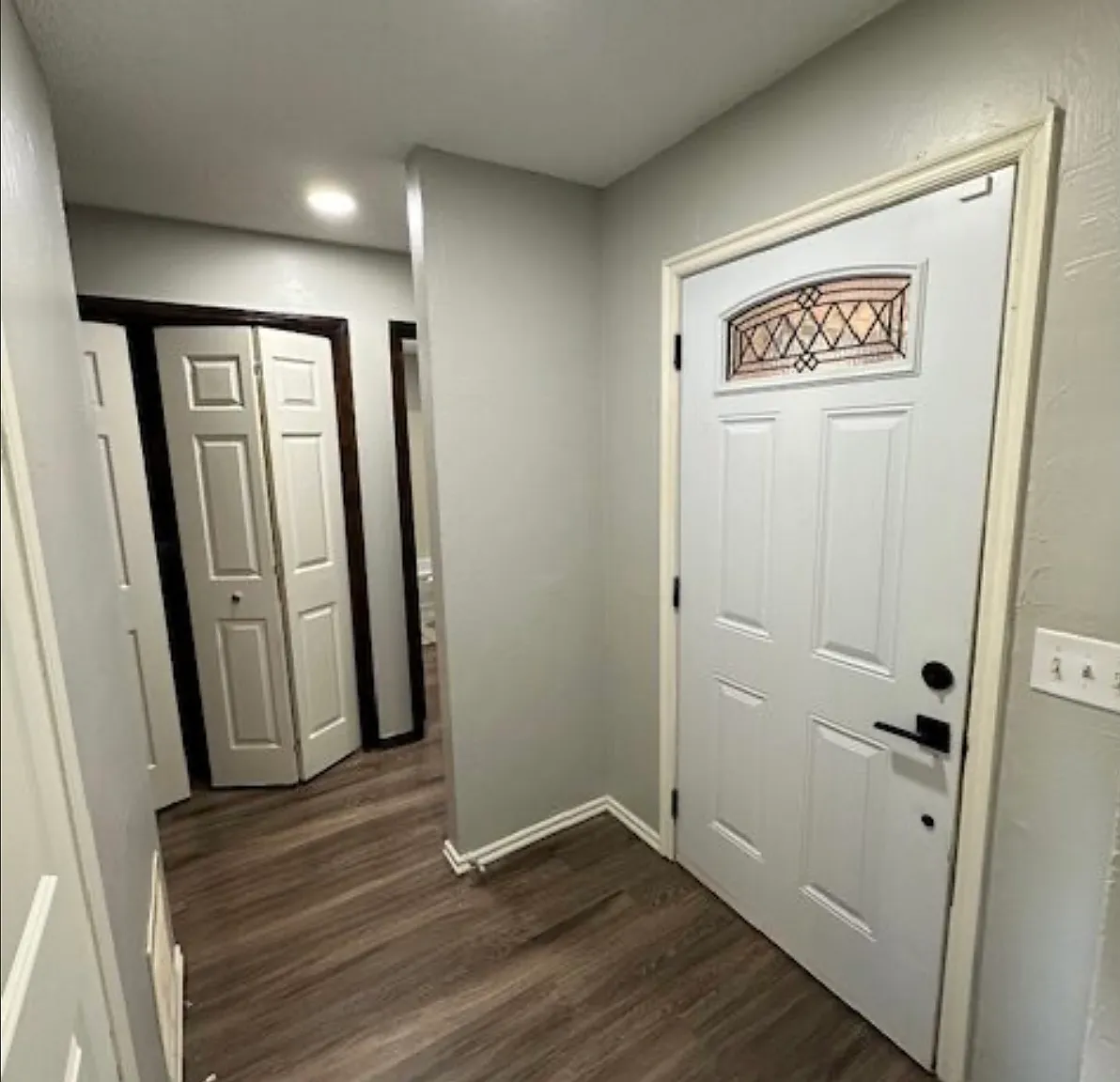 3 bed, 1215 sqft, $1,295 — Photo 2