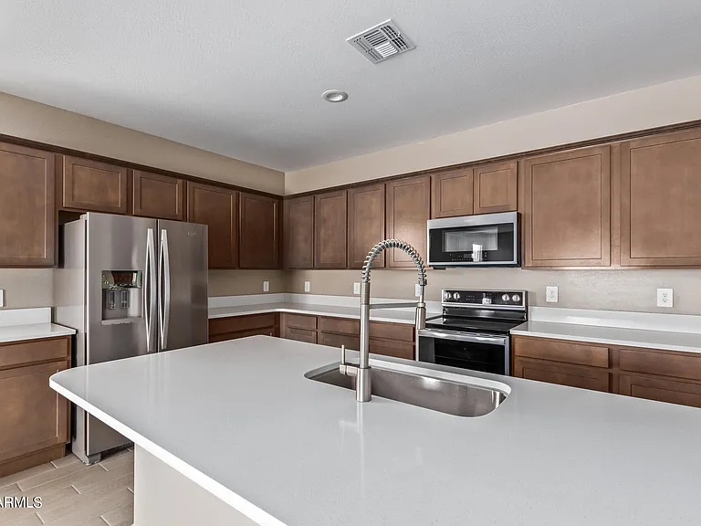36501 N Senepol St — Photo 11