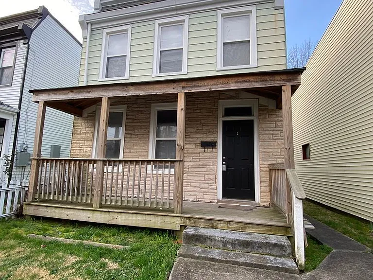 207 Wellford St — Photo 1