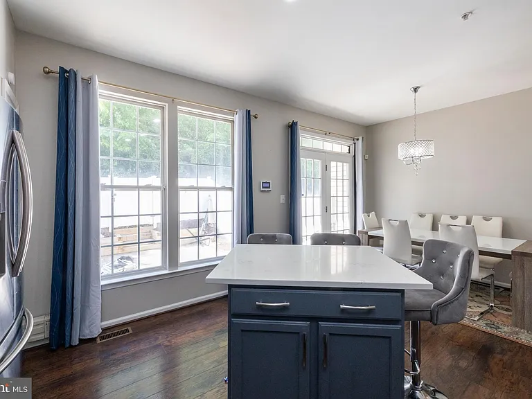 4004 Meadow Trail Ln — Photo 9
