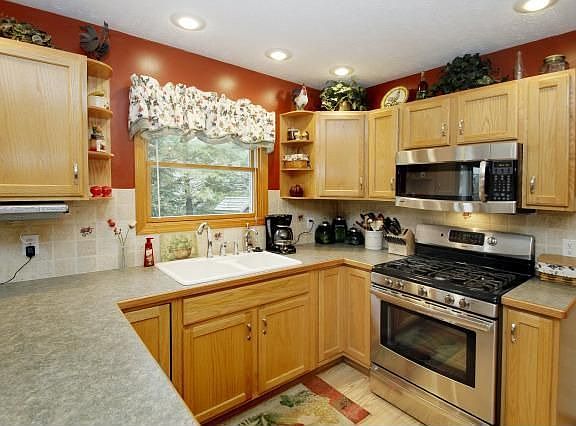 4th image of 178 Cherrywood Ln