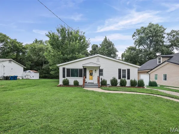 619 Thomas St, Edwardsville, IL 62025