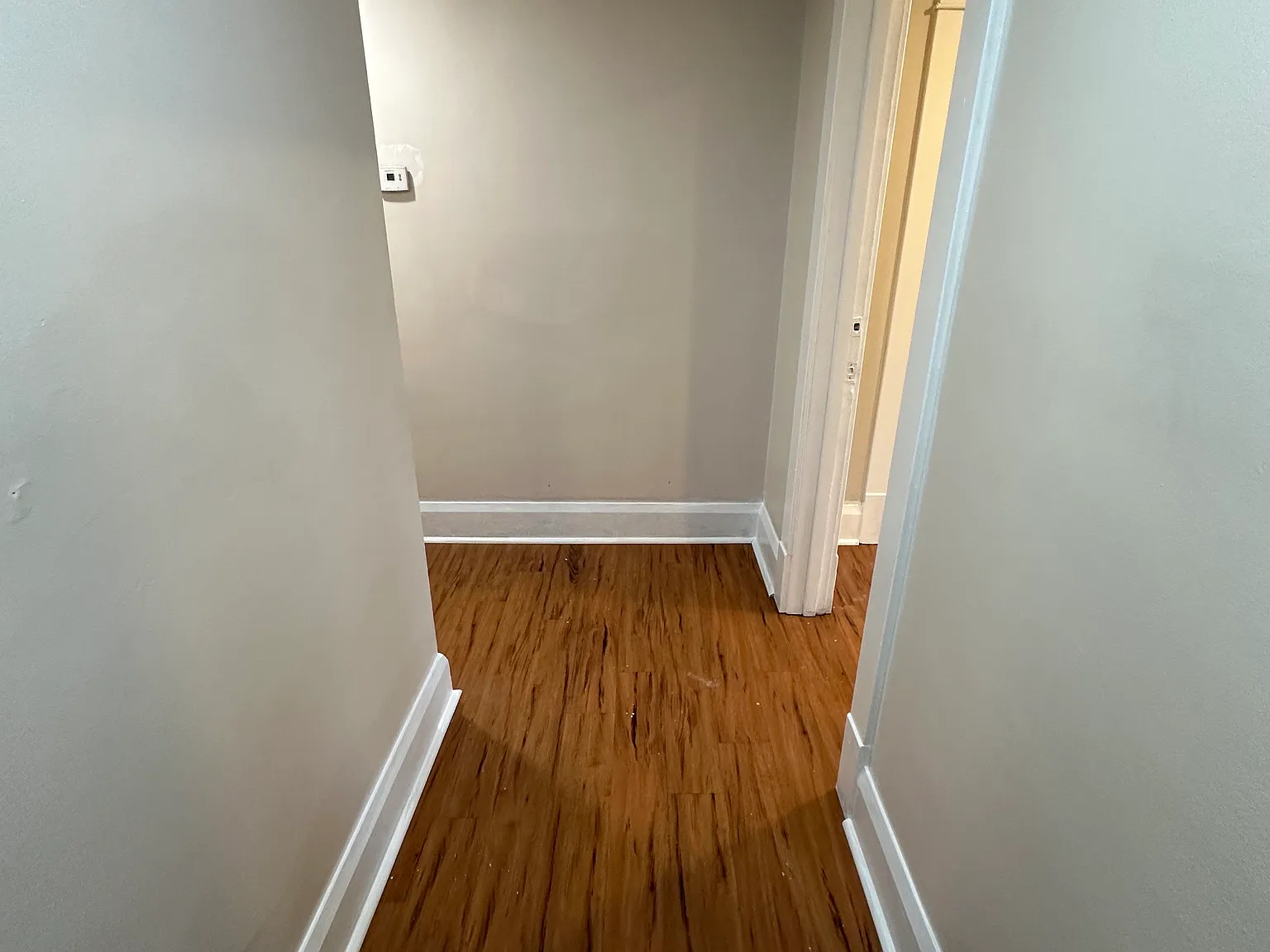 2 bed, 750 sqft, $800 — Photo 2
