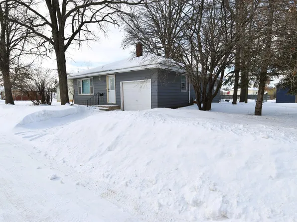 319 Merriam Ave S, Thief River Falls, MN 56701
