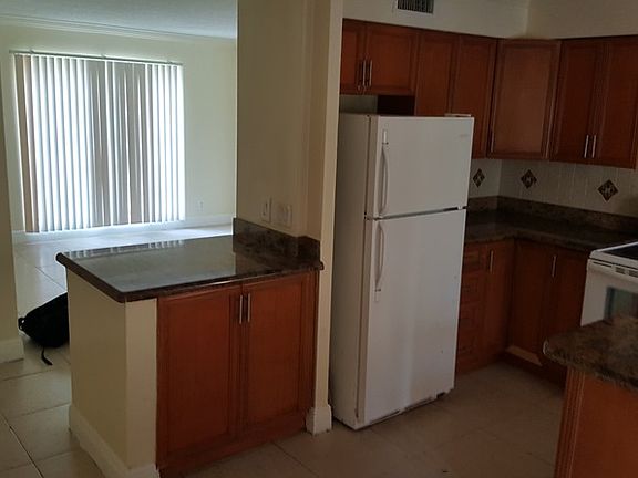 5th image of 4441 Treehouse Ln #Lane20-b