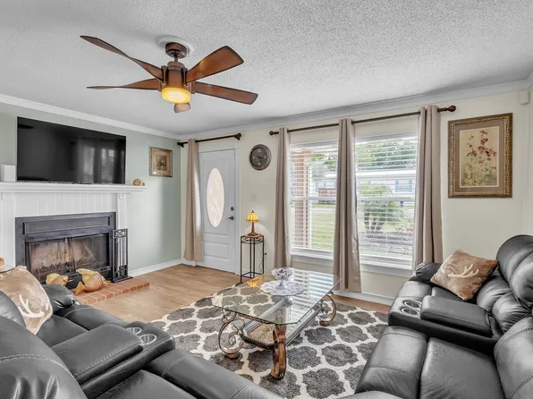 (undisclosed Address), Okeechobee, FL 34974