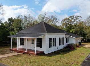 226 S 12th St, Defuniak Springs, FL 32435