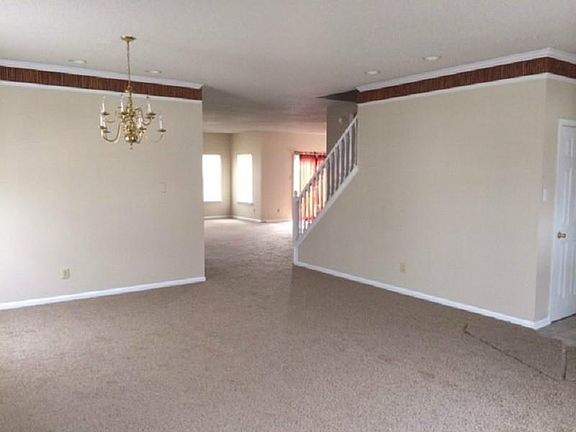 4th image of 5383 Portman Dr