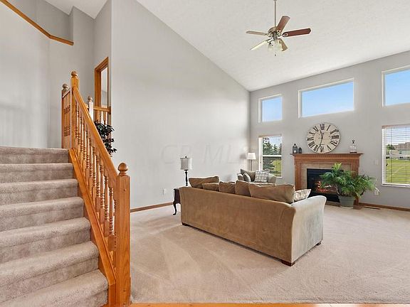 4th image of 6233 Beaumont Sq